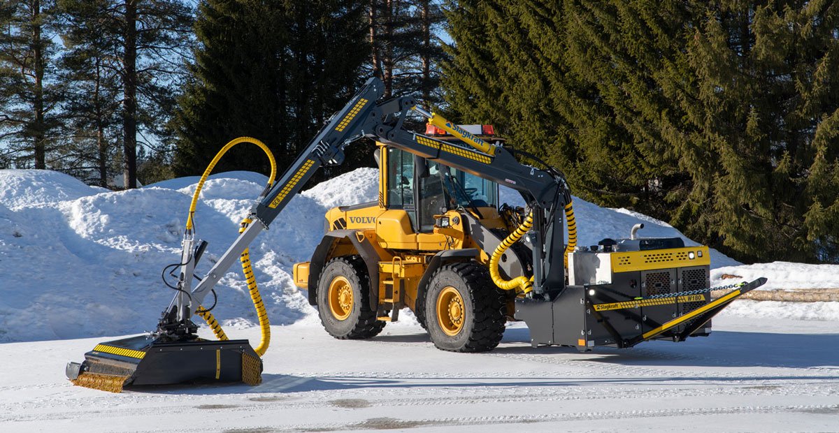 Slagkraft present a new Power pack and crane for roadside bush cleaning[1]